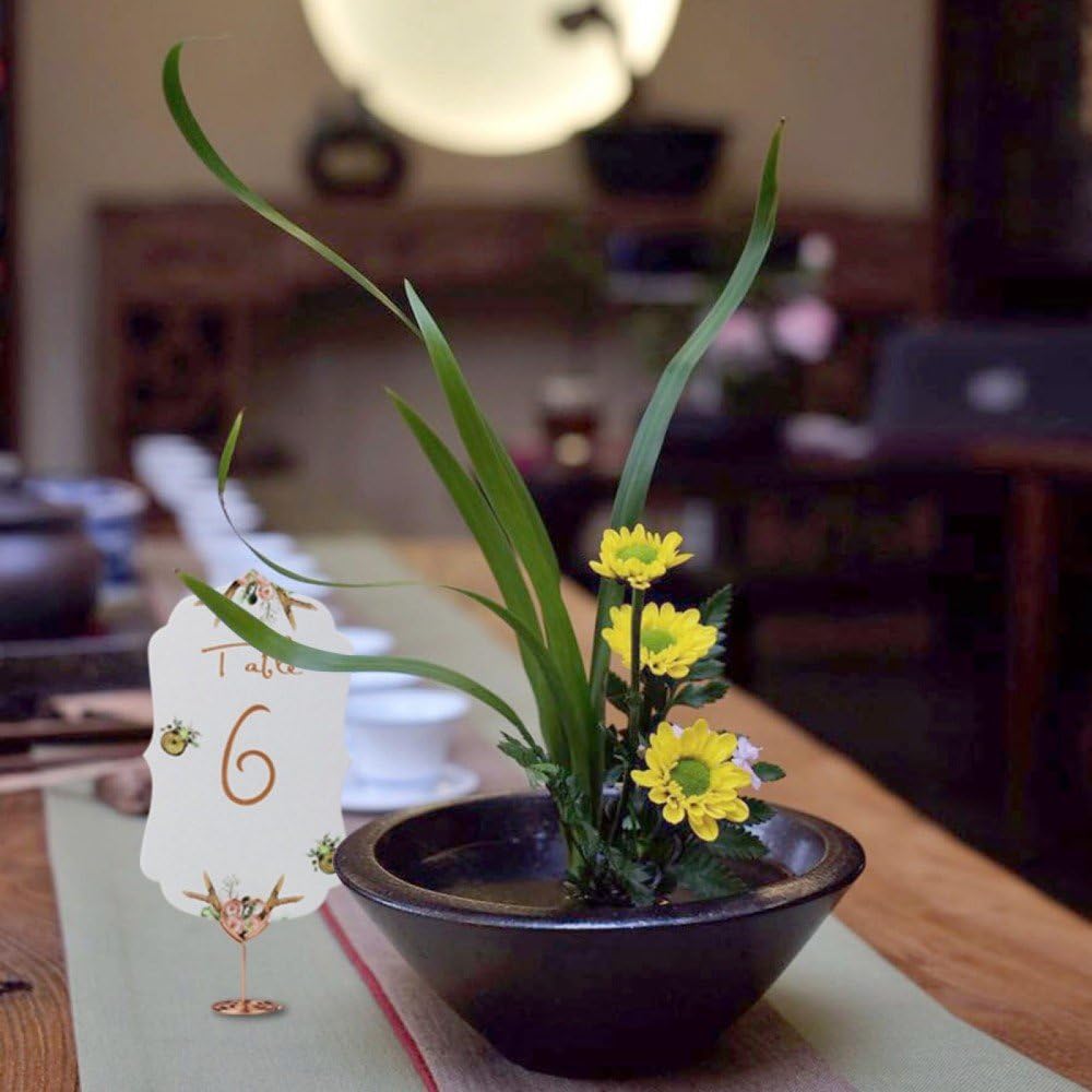 20pcs Mini Place Card Holders, Wire Table Picture Photo Holders with Heart Shaped Menu Memo Clips for Wedding Favors (Rose Gold)