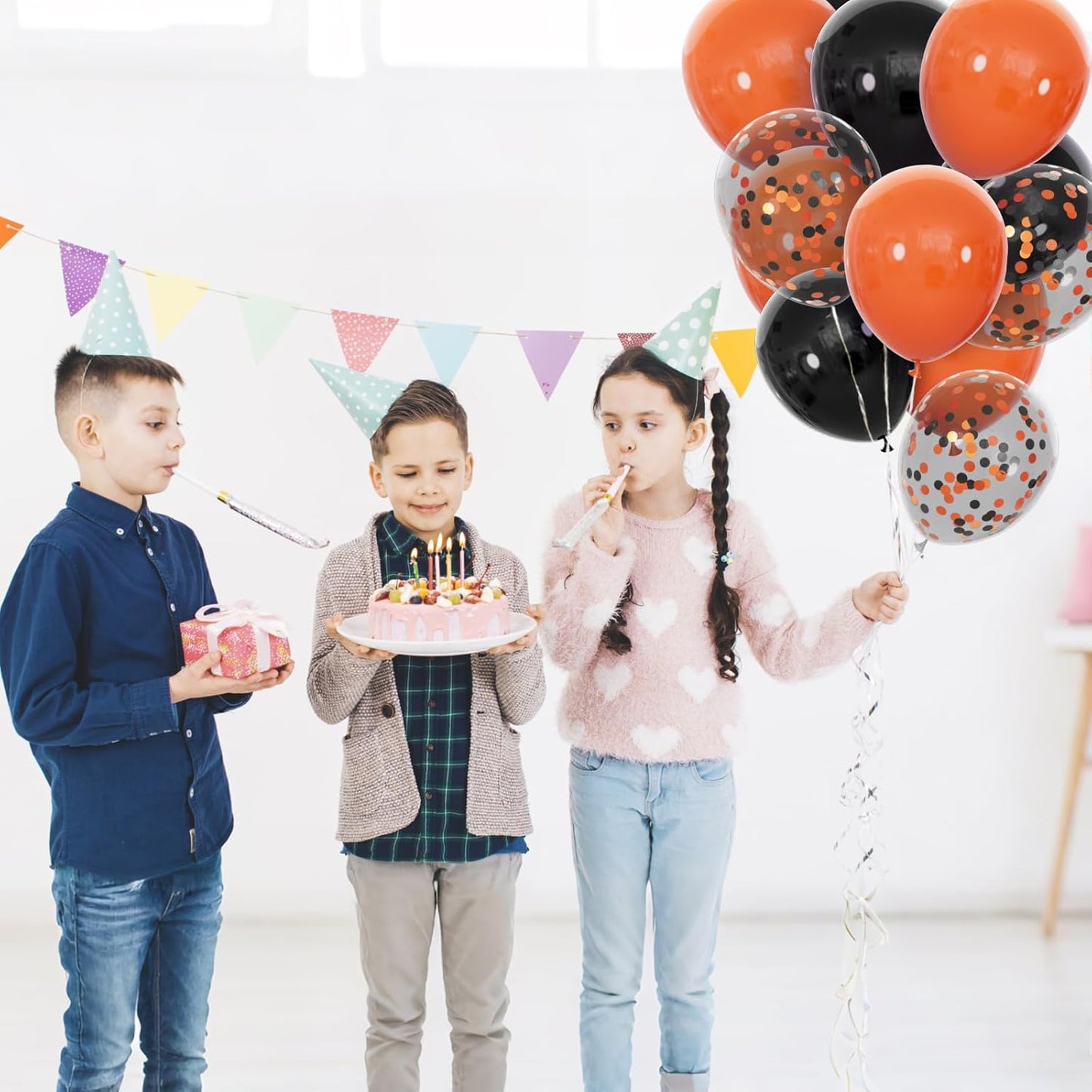 68Pcs Black and Orange Balloons, 12 inch Orange Black Latex Balloon Set with Confetti Ribbons Reusable, Fade-Resistant for Halloween, Graduation Spooky Party Decorations.