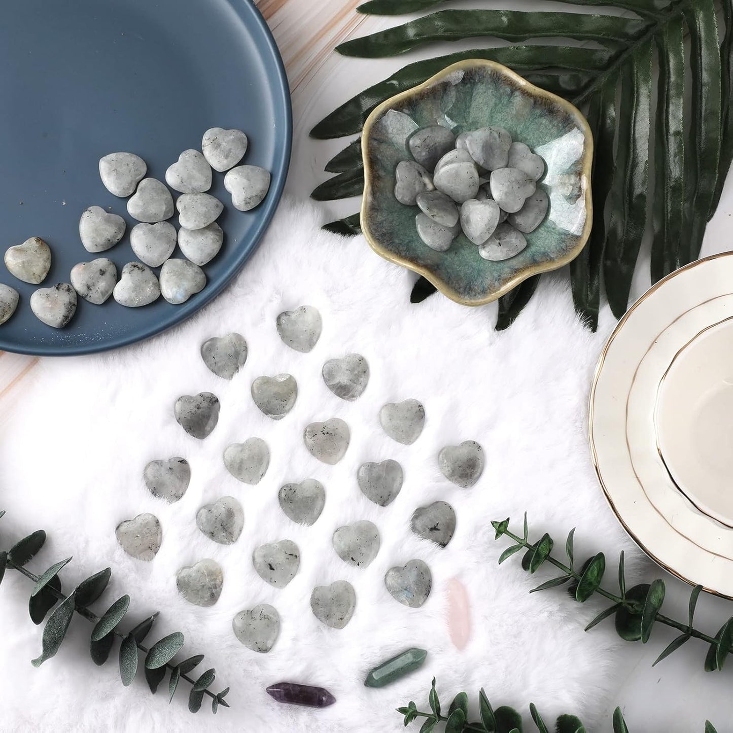 Gerrii 50 Pcs Heart Healing Stone Bulk Quartz Heart Inspirational Stones Gift for Women Love Pocket Polished Natural Energy Balancing Meditation 0.8 Inch(Black Labradorite)