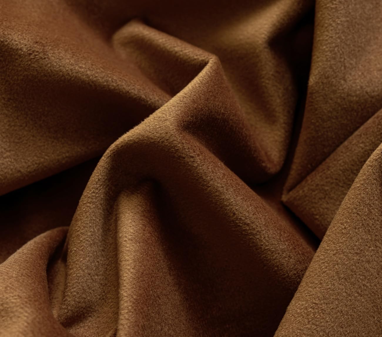 F-CHU Camel Tablecloth Thickset Velvet Tablecloth with Beautiful Gold Tassels Vintage Table Cloth for Home Decor Wedding, Party, Banquet and Events 70" Round