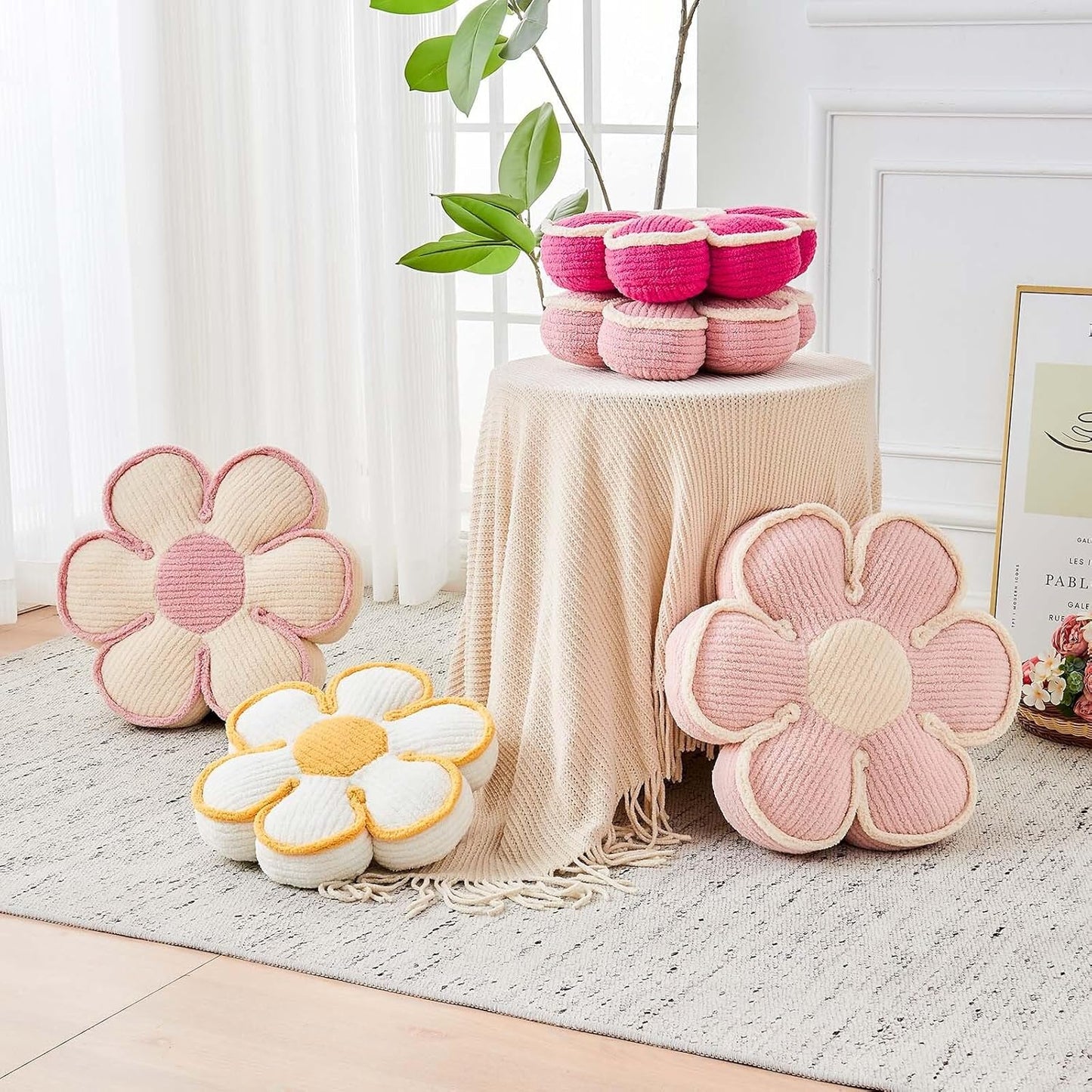 Flower Pillow, Soft Flower Decorative Throw Pillow, Cute Daisy Flower Shaped Seating Floor Cushion Room Décor Plush Pillows for Sofa Couch Bed (13.7 Inch, Light Pink)