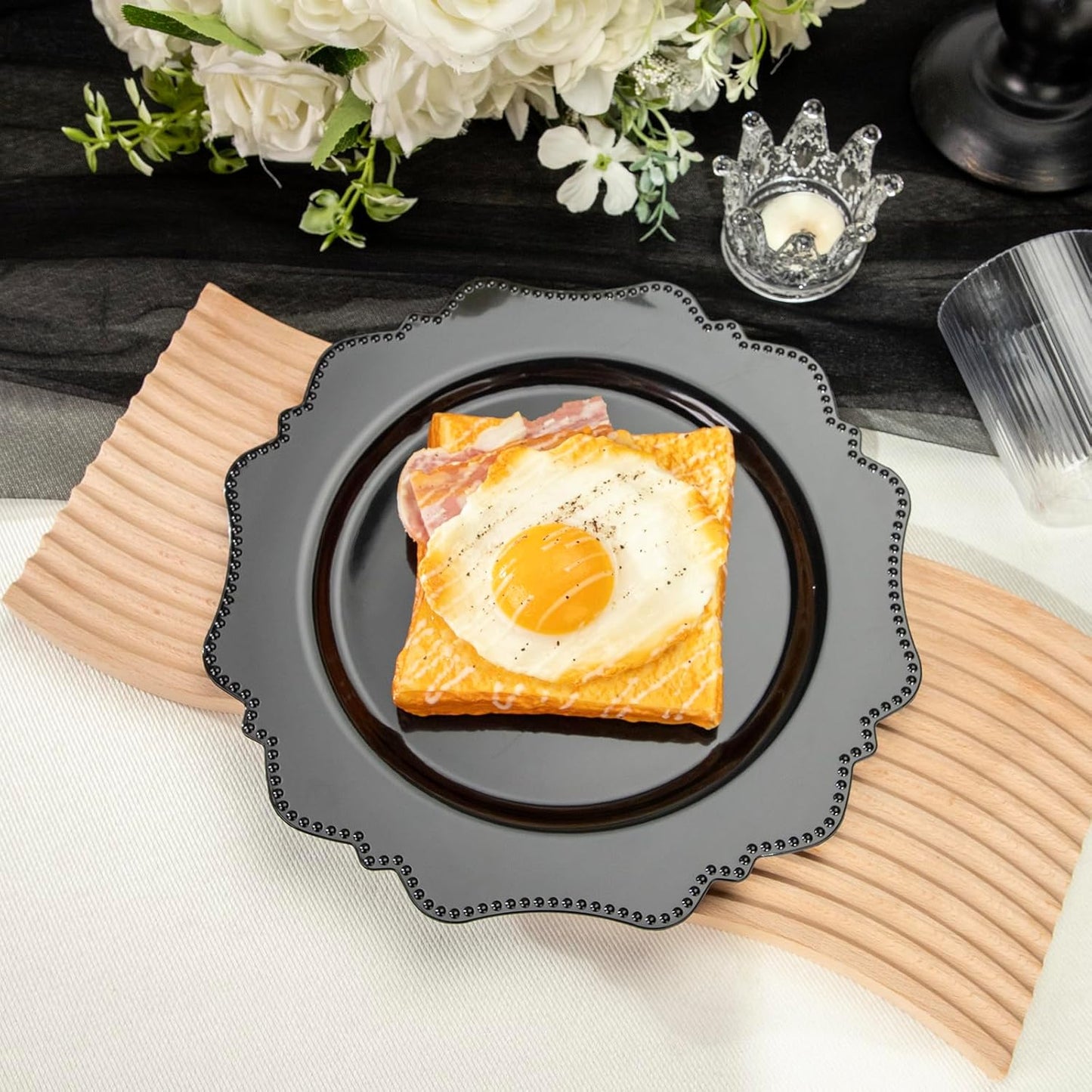 COLOSUS 100pcs Black Plastic Party Dinner Plates - 9.5 Inch- Heavy Duty Disposable Plastic Dinner Plates for Party Wedding and Everyday Use