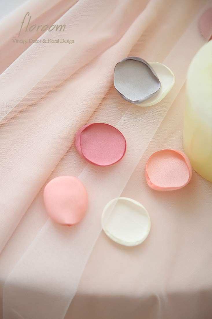 Floroom 300pcs Rose Petals Artificial Faux Silk Flower Petals for Wedding Flower Girl Basket Aisle Scatter Cake Sweetheart Table Centerpieces Party Confetti Bridal Shower Romantic Night Decoration