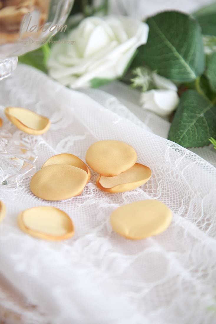 Floroom 300pcs Rose Petals Gold Faux Silk Flower Petals for Wedding Flower Girl Basket Aisle Scatter Dinner Table Centerpieces Party Confetti Bridal Shower Romantic Night Decoration