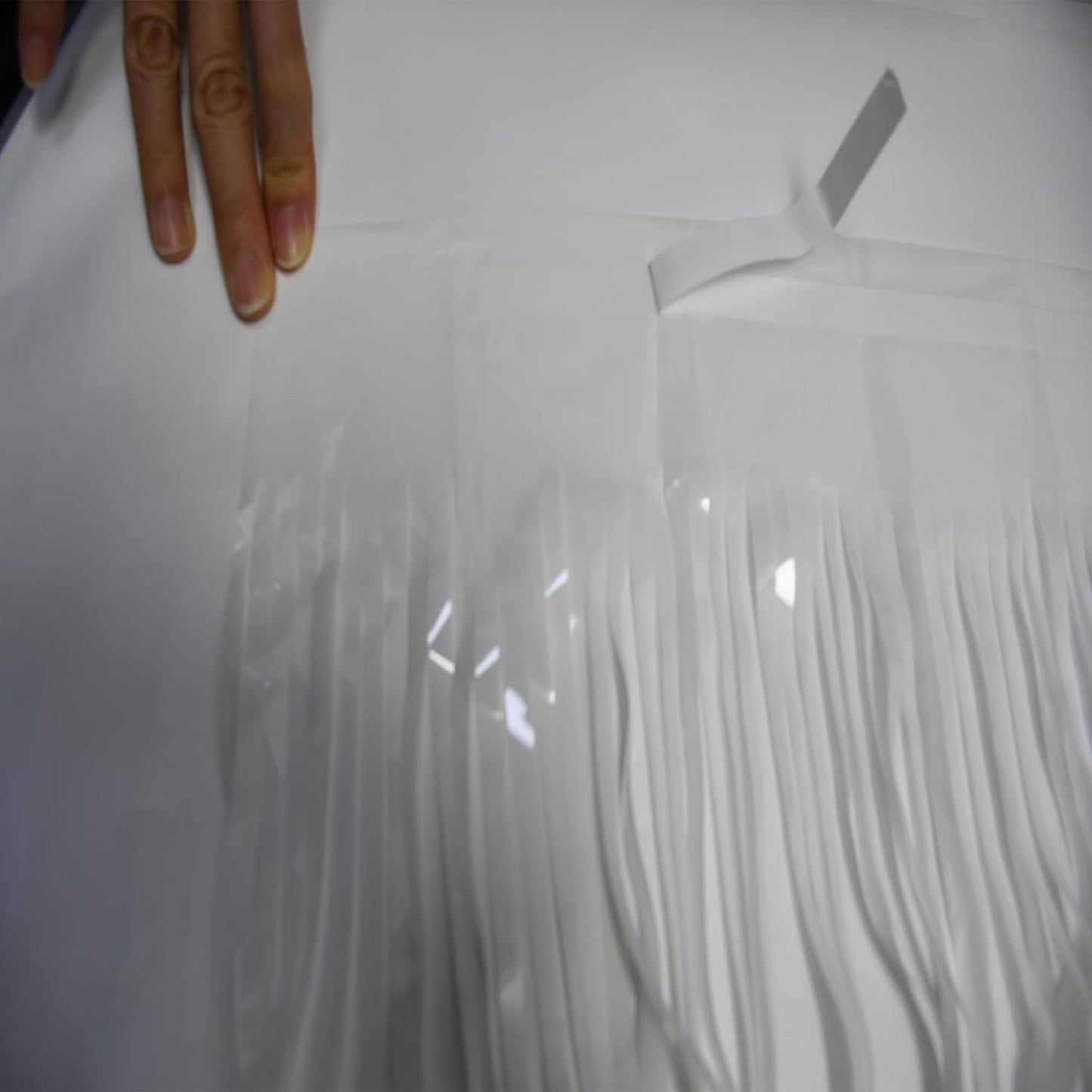 BRAVESHINE Tinsel Photo Backdrop Curtains - 2 Pack 3.2x8.2ft White Foil Fringe Streamer Curtain for Halloween/Boo Day/Valentine’s/Birthday/Christmas/Engagement/Bridal Shower Party Supplies Decorations