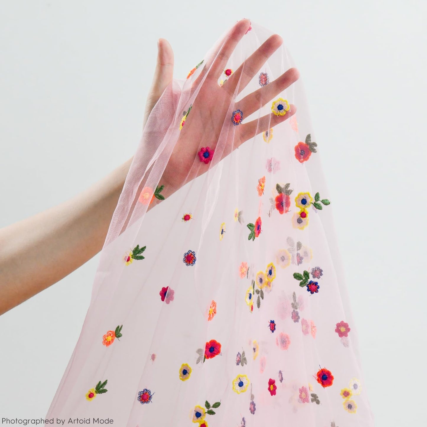 Artoid Mode Pink Embroidery Daisy Gauze Table Runner 120 Inch 10FT, Seasonal Sheer Kitchen Dining Holiday Wedding Birthday Table Decor for Home Party