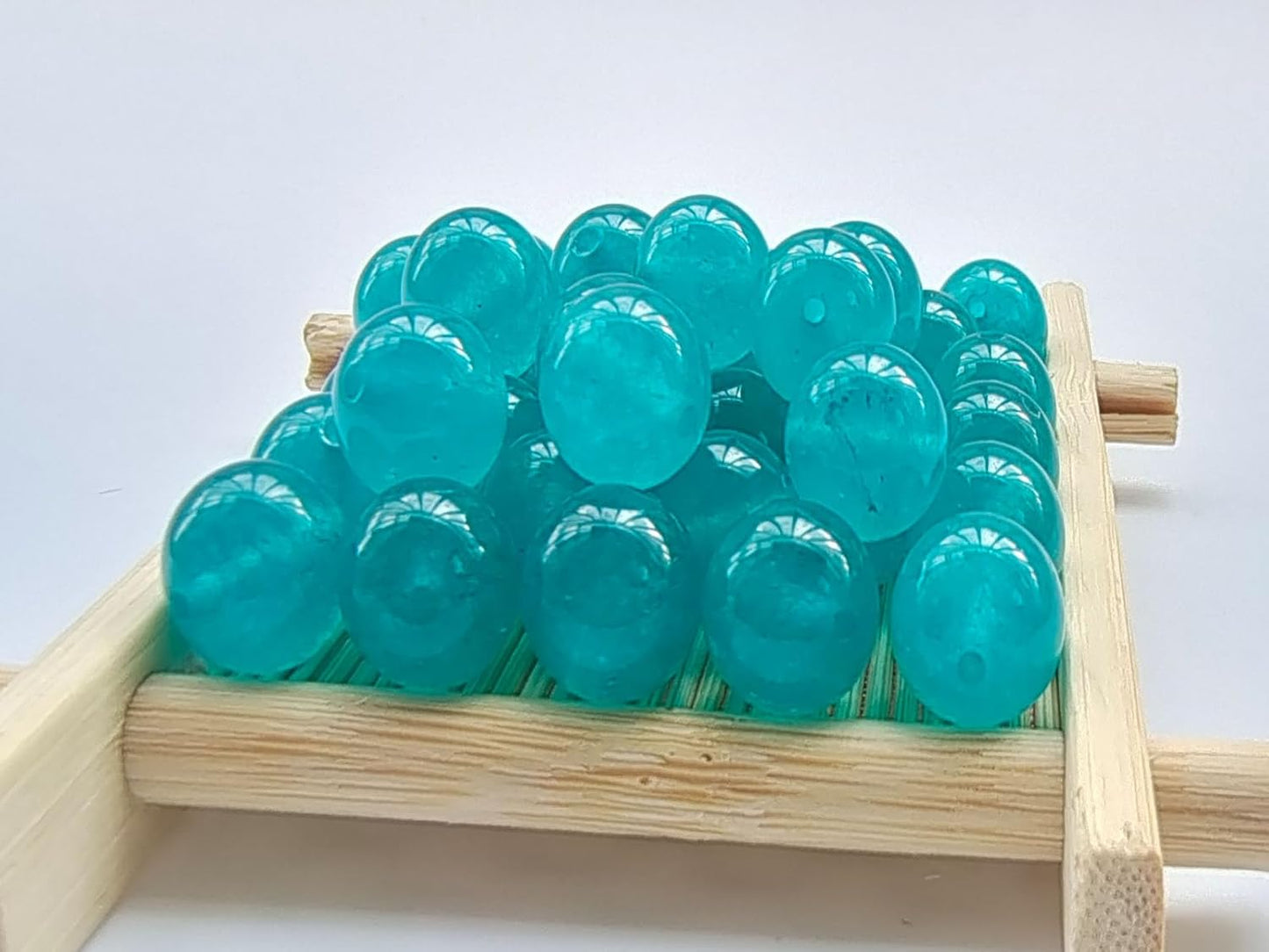 Stone Beads 10mm 60pcs Lake Blue Chalcedony Beads Round Loose Gemstones Beads for Bracelet Necklace Jewelry Making (10mm, 61017 Lake Blue Chalcedony)