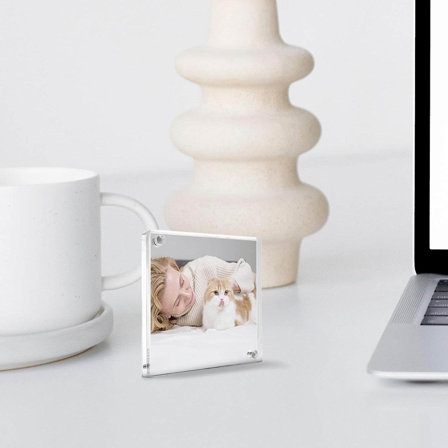 Canetti Original Magnet Picture Frame - Crystal Clear Acrylic Glass Table Top Photo Frame