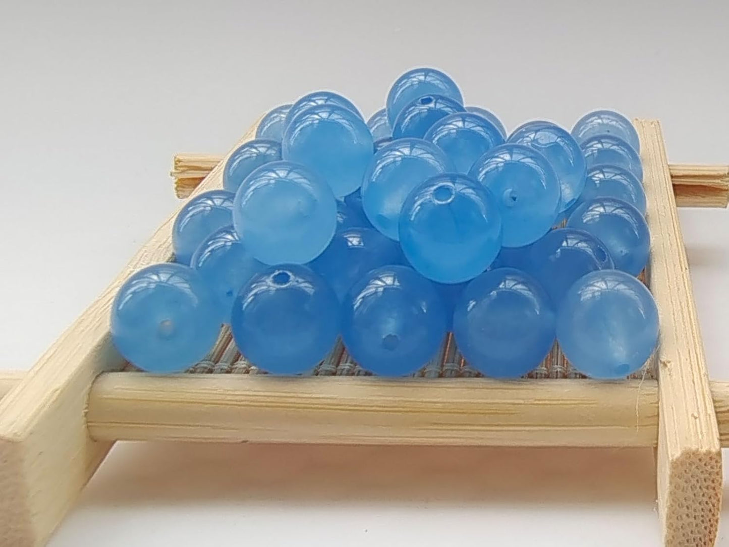 Stone Beads 8mm 100pcs Light Blue Chalcedony Beads Round Loose Gemstones Beads for Bracelet Necklace Jewelry Making (8mm, 60828 Light Blue Chalcedony)
