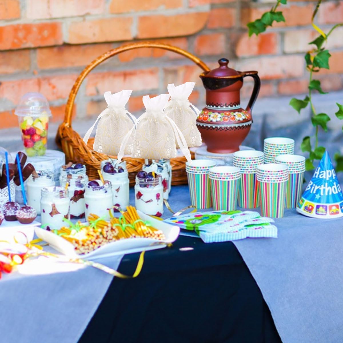 Ewanda store 8Pcs Lace Organza Drawstring Bags White Leaf Cotton Drawstring Bag for Wedding Christmas Birthday Party Favors Jewelry Pouches