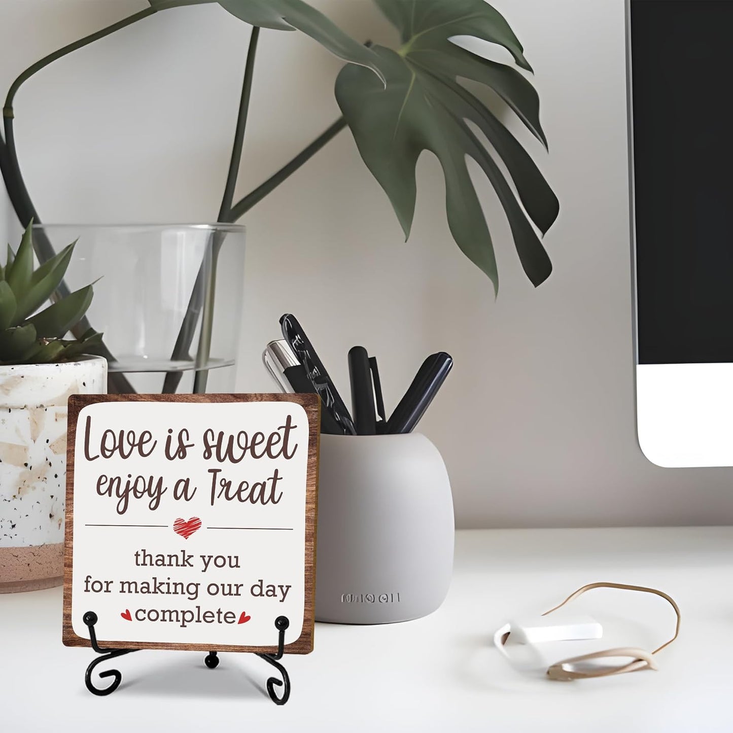 5“ Romantic Decor Plaque, Love Is Sweet Enjoy A Treat Table Sign With 1 Iron Support For Wedding Party Dessert Table, Wedding Party Bridal Shower Anniversary Valentine's Day Party Decor.