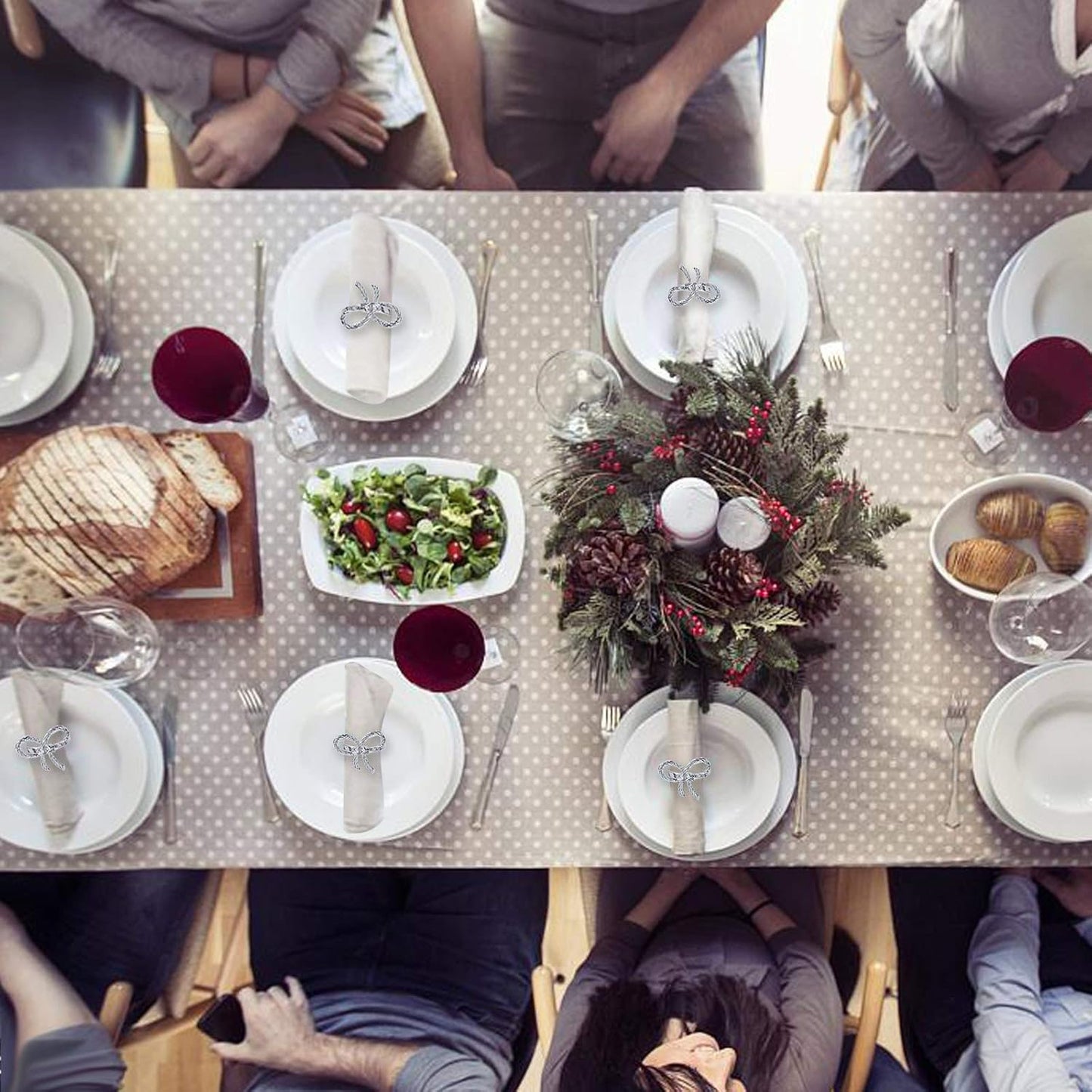 Pack of 6 Napkin Rings Alloy Hollow Out Flower Napkin Holder Dinning Table Napkin Ring for Dinner Parties Wedding Banquet Table Setting Family Gatherings Table Decor（Silver，6）