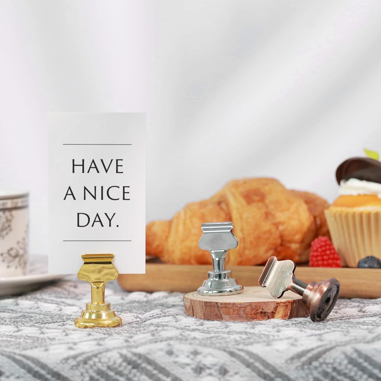 Urban Deco 16PK Table Number & Place Card Holders - 1.7 Inch Steel Holders for Photos, Food Signs, Memo Notes, Weddings, Restaurants, Birthdays (Copper)