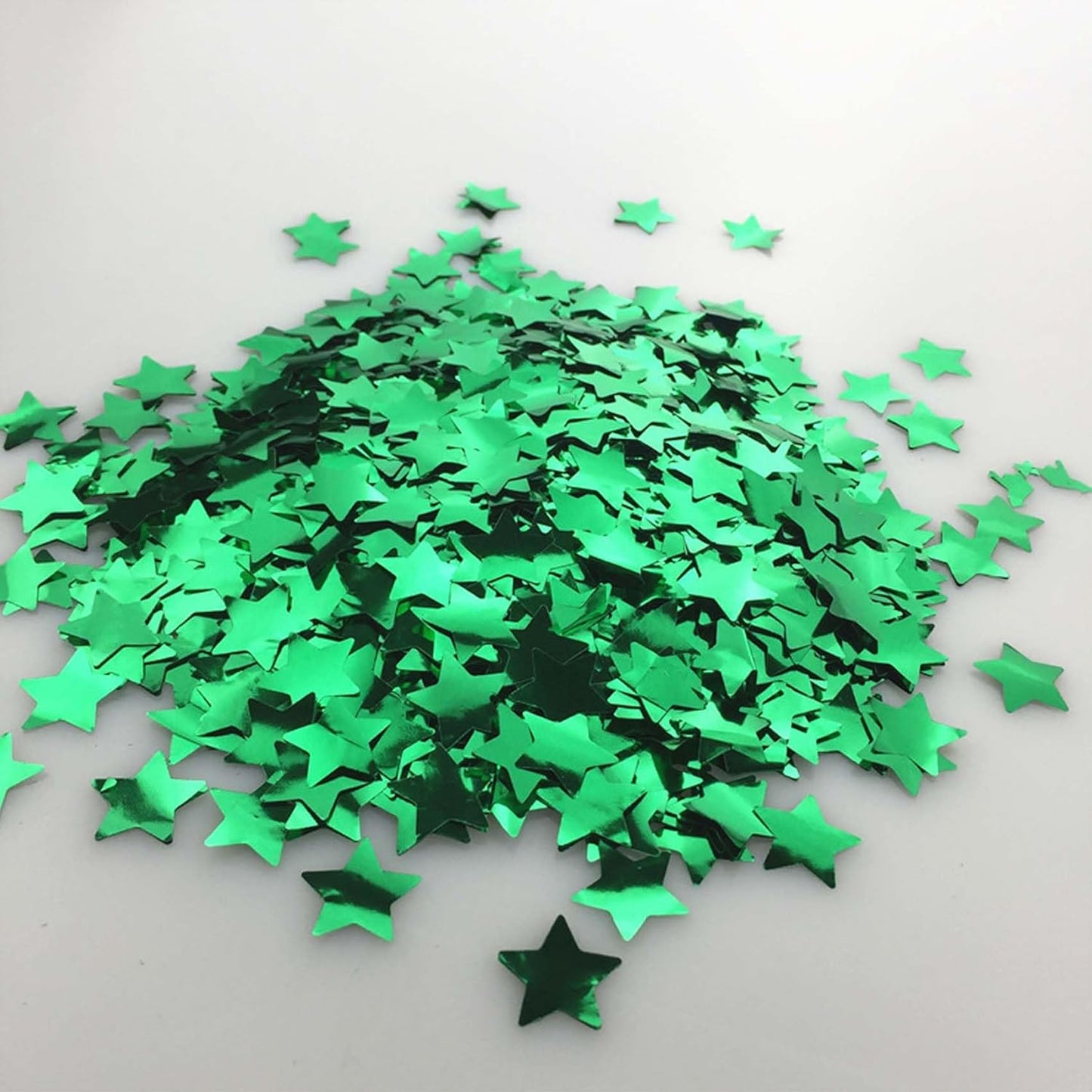 Green Star Foil Confetti Beautiful Metallic Table Confetti Glitter for Fill Balloons, Wedding,Birthday,Party,St. Patrick's Day，Festival Decoration(8000PCS)