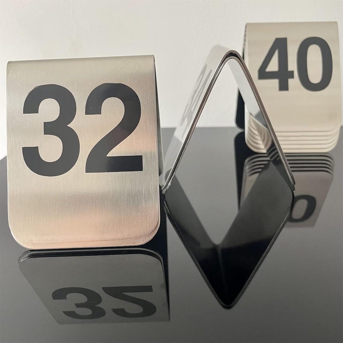 10 Pcs Metal Place Cards Stackable Tent Style Table Numbers，Place Card Holders for Celebration Wedding Party Restaurants Cafes Bars Gatherings meeting Room Board Game Serial (Medium 31-40, Black)