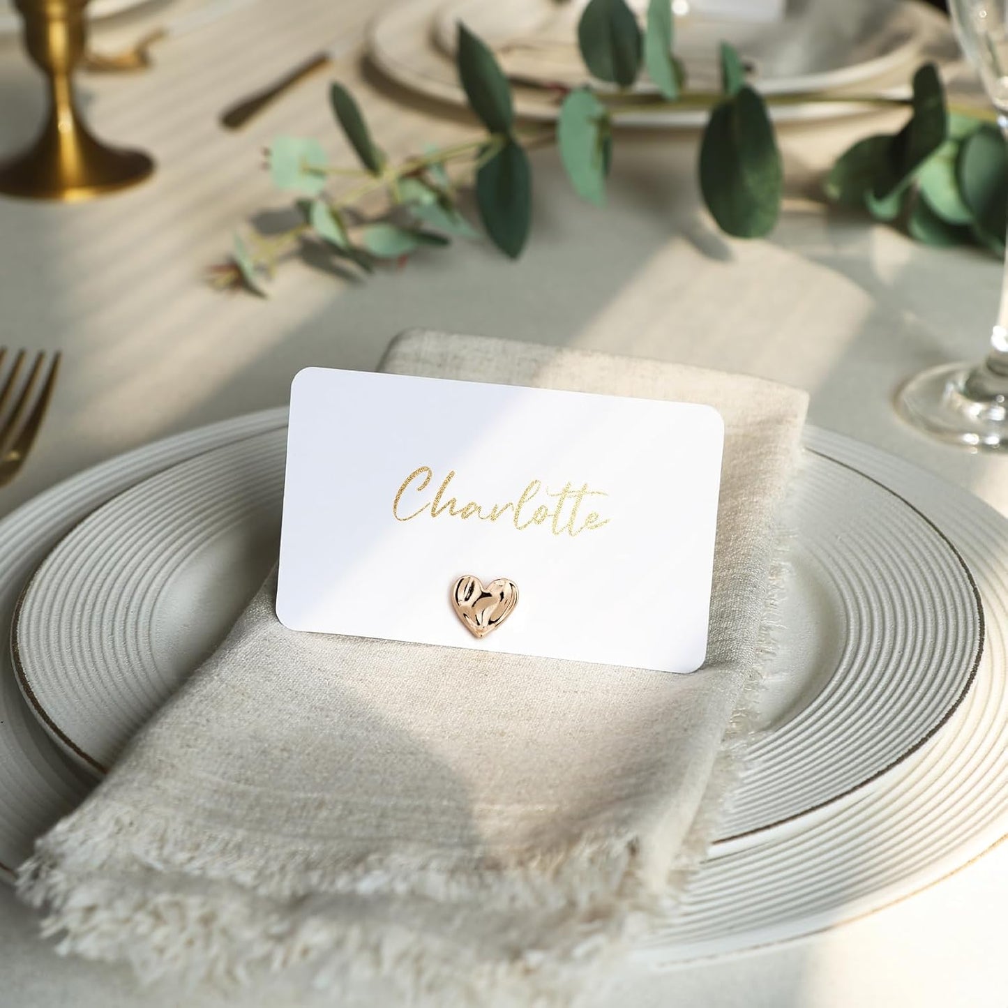 UNIQOOO 12Pcs Decorative Gold Love Heart Place Card Holders Bulk, Romantic Name Card Stands Set, for Wedding Engagement Decor, Table Setting, Business Card, Name Tag, Party Food Labels