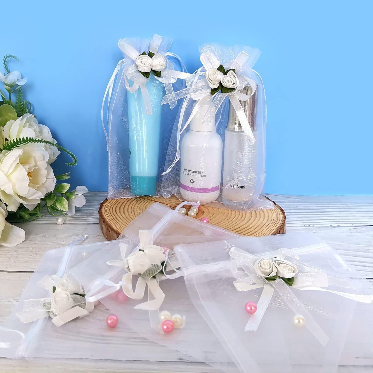 SumDirect Rose Organza Gift Bags - 50Pcs 5x7 inch White Wedding Favor Gift Bags, Jewelry Pouches with Drawstring for Party Wedding Christmas Valentine