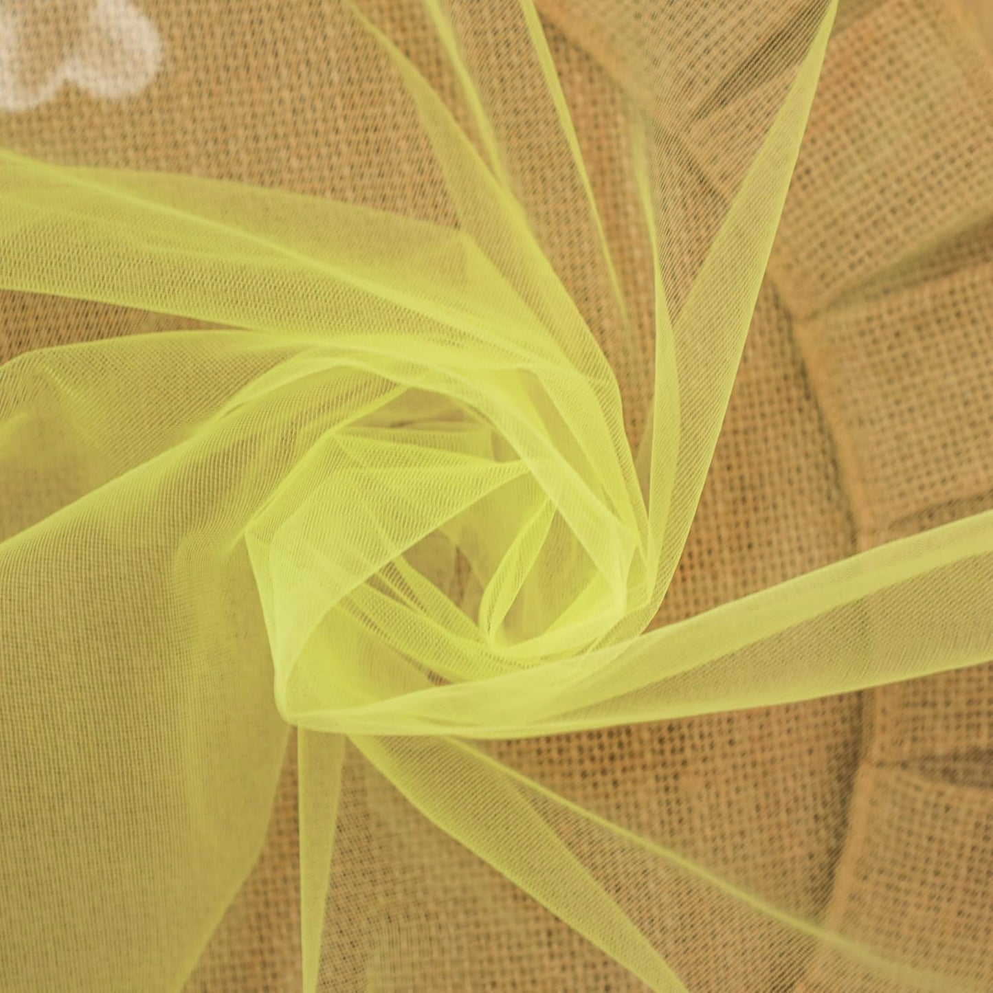 Snowkingdom Fall Yellow Table Runner, 10FT Light Yellow Tulle Gauze Sheer Cheesecloth Thanksgiving Dining Table Decorations, Boho Rustic Tulle Runners for Wedding Baby Shower Party Decor 120 Inch