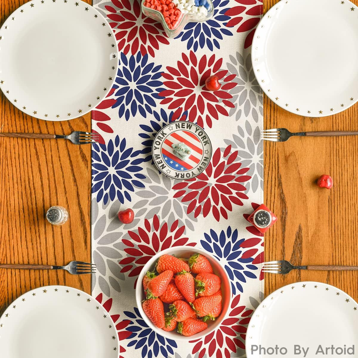 Artoid Mode Red Dahlia Floral Pinnata Memorial Day Table Runner, 4th of July Veterans Day Kitchen Dining Table Decoration for Home Party Decor 13x72 Inch