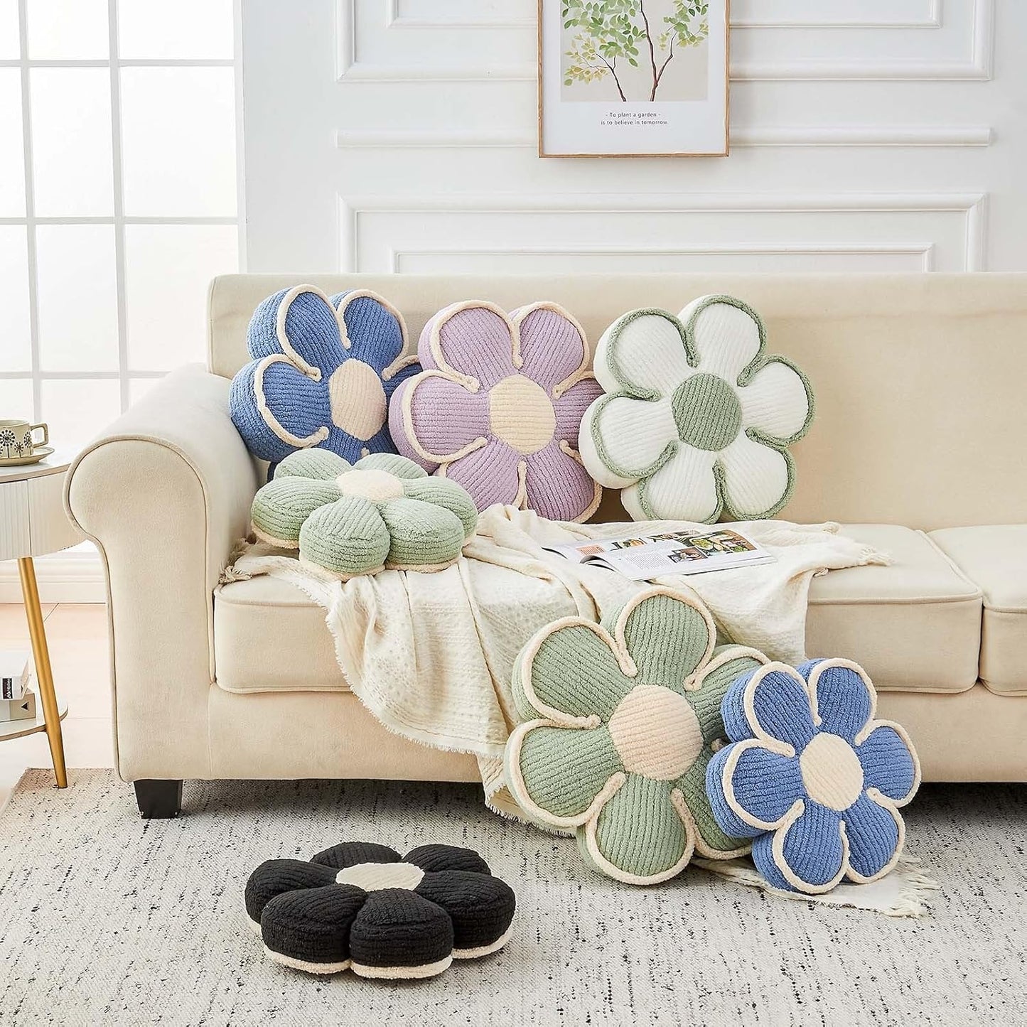 Flower Pillow, Soft Flower Decorative Throw Pillow, Cute Daisy Flower Shaped Seating Floor Cushion Room Décor Plush Pillows for Sofa Couch Bed (13.7 Inch, Black)