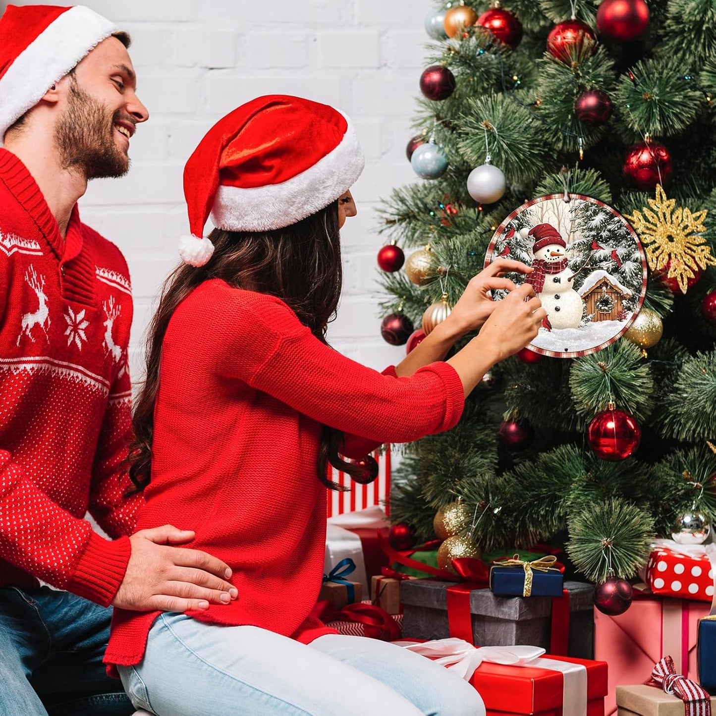 Round Christmas Metal Signs Vintage Snowman and Red Birds Tin Sign Metal Poster Christmas Snowman Sign for Bedroom Farmhouse Garage Wall Decor 8 * 8 in