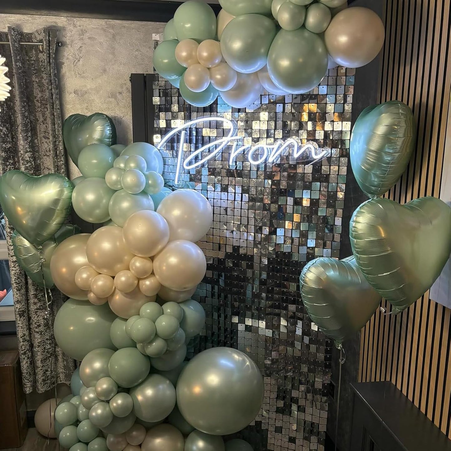 Sage Green Heart Foil Balloon, 10PCS Olive Green Heart Helium Balloons, Light Green Heart Shaped Mylar Balloons for Jungle Safari Party Birthday Graduation Garden Wedding Baby Shower Party Decorations