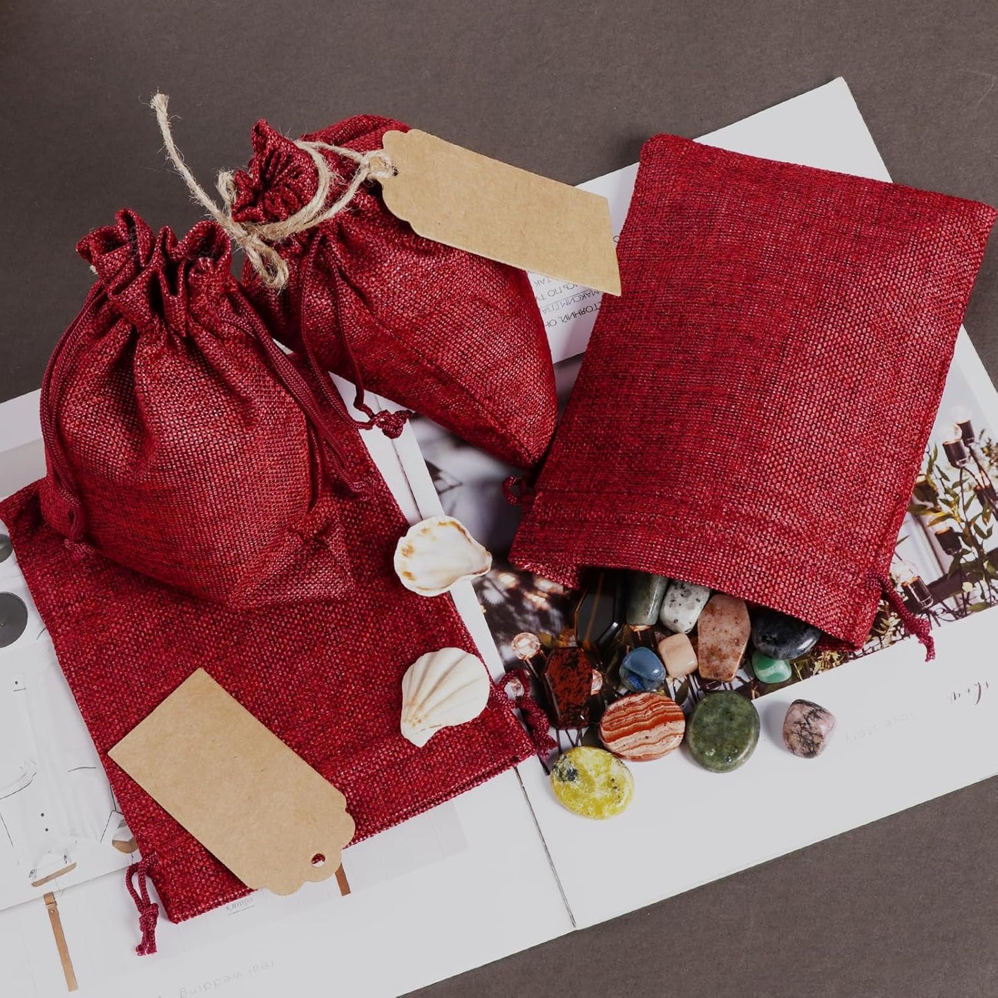 Yymobt 25PCS Burlap Bags with Drawstring, Reusable Burlap Favor Bag 5x7’’ Small Party Sacks for DIY Craft, Party, Christmas, Wedding, Festival Presents Bulk Bags（Red）