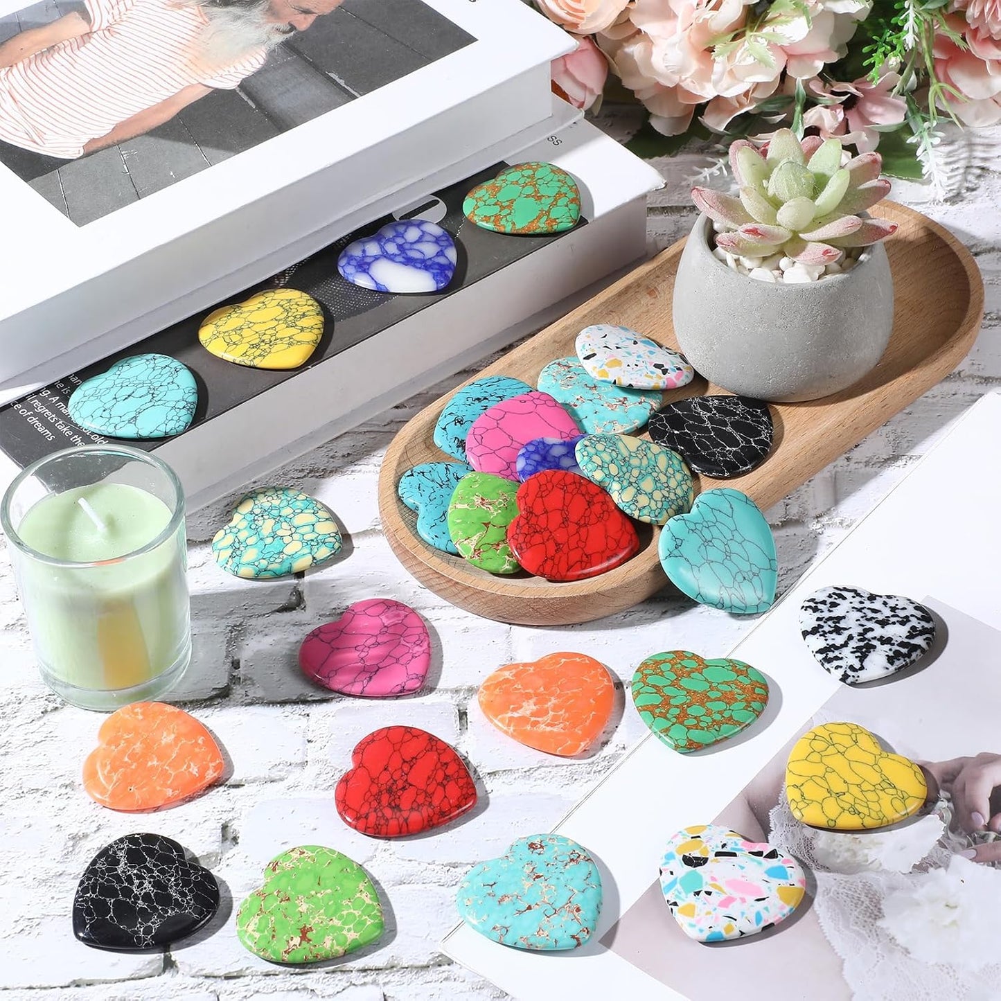 Nuenen 40 Pcs 1.4 Inch Worry Stone Bulk Crystals Heart Shaped Rock Tiny Trinkets Stone Inspirational Healing Crystal Gemstone Love Carved Rock Mom Women