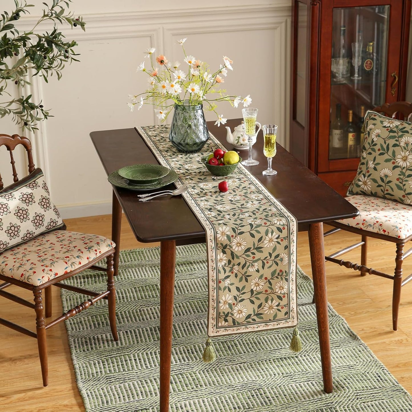 ISAENNE Designer Green Elegant Linen Table Runner 87 Inches Long,Flower and Leaves Pattern Wrinkle Resistant Table Runners for Dining Tables,Thanksgiving,Kitchen Tables,Christmas,12"*87"-Brune