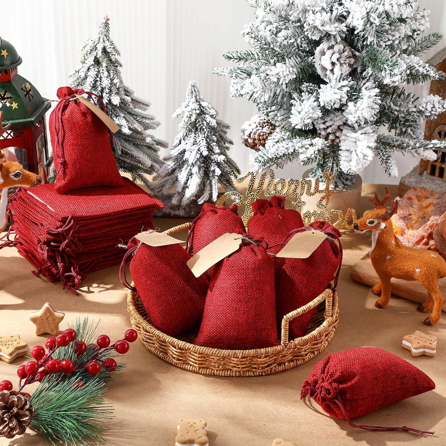 Woanger 100 Pcs Burlap Gift Bags with 100 Pcs Kraft Paper Gift Tags with Drawstring Favor Bulk Burlap Sack Bags for DIY Wedding Party Craft(4 x 6 Inch,Red)